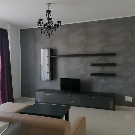 Tudor Apartaments Нэводари