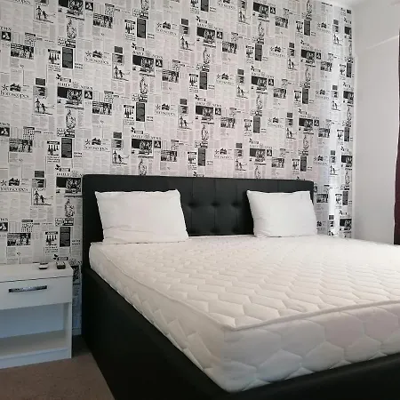 Tudor Apartaments Нэводари
